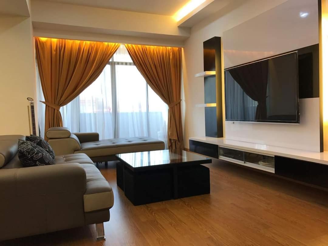 Rezeki Mahkota Hotel Malacca Esterno foto